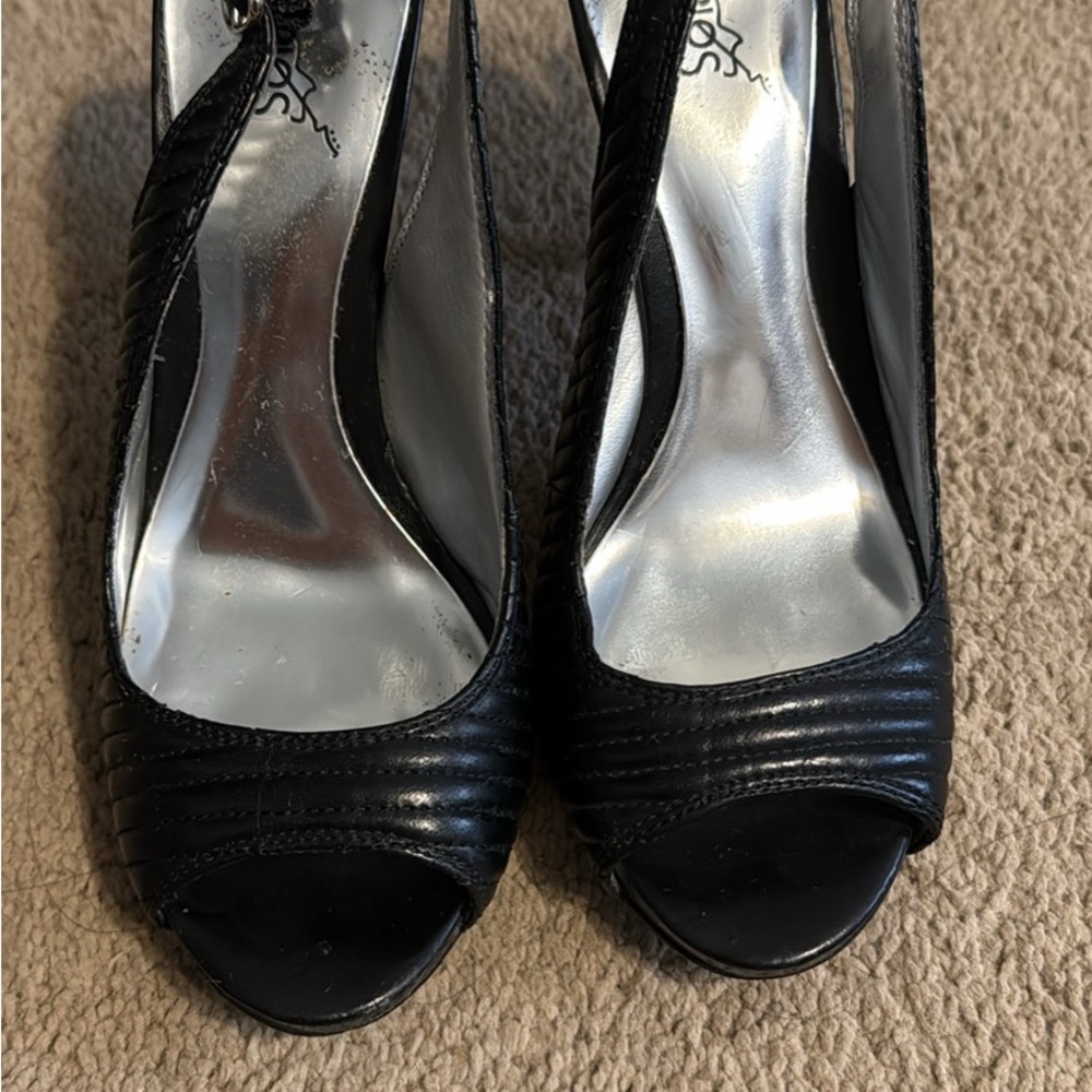 Carlos by Carlos Santana Black Heels Classic Design